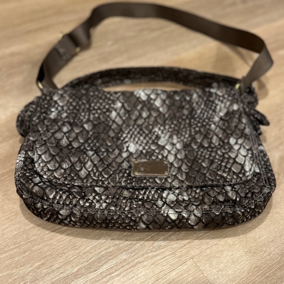 Marc Jacobs Adjustable Strap Animal Print Crossbody Handbag - Picture 2 of 15